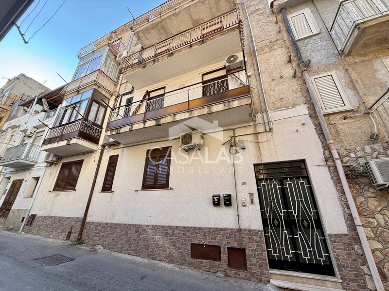 Trilocale in Vendita a Carini, 35'000€, 85 m²