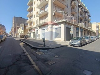 Immobile commerciale in Vendita a Catania, 230'000&euro;, 107 m²