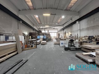 Capannone in Affitto a Gudo Visconti, 3'000€, 900 m²