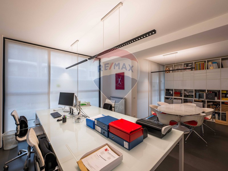 Ufficio in Vendita a Lallio, 149'000€, 78 m²