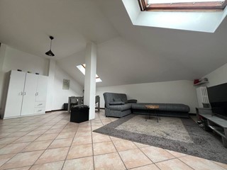 Bilocale in Vendita a Mantova, 79'000&euro;, 75 m²