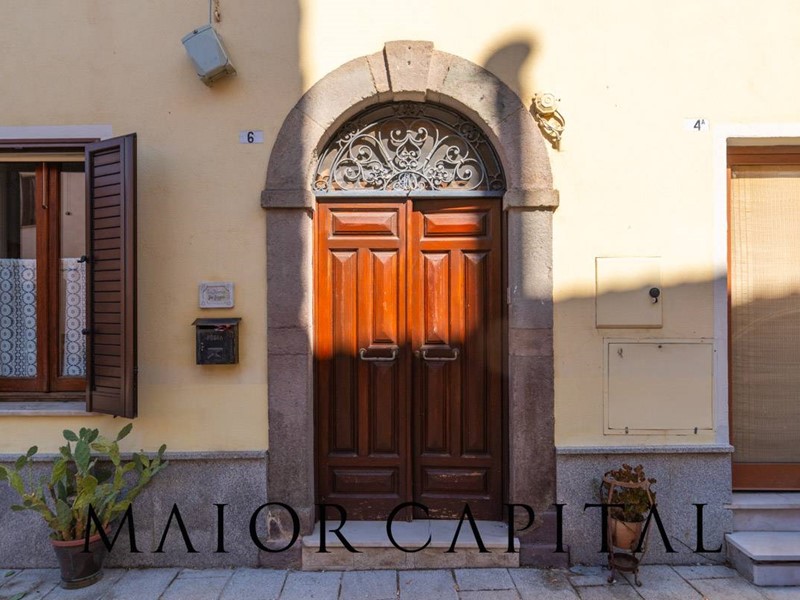 Villetta a schiera in Vendita a Oschiri, 125'000€, 250 m²