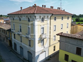 Bilocale in Vendita a Casalbuttano ed Uniti, 51'000&euro;, 50 m²