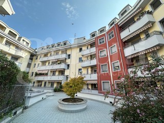 Trilocale in Vendita a Trezzano sul Naviglio, 230'000€, 80 m²