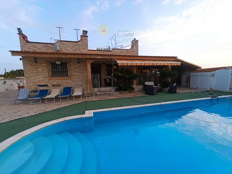 Villa in Vendita a Maruggio, 275'000€, 110 m², arredato