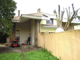 Villa in Vendita a Roma, 480'000€, 320 m²