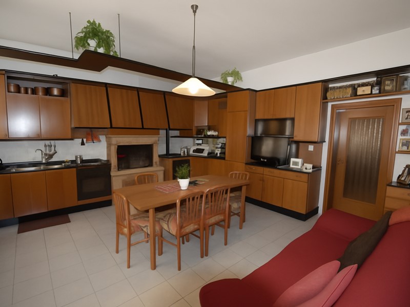 Casa Indipendente in Vendita a Vestenanova, 198'000€, 490 m²