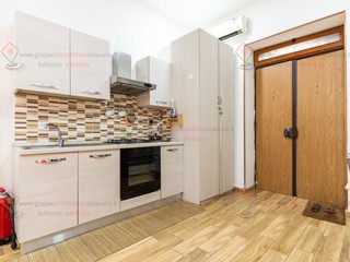 Monolocale in Vendita a Siracusa, zona ORTIGIA - UMBERTO, 70'000€, 35 m², arredato