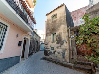 Appartamento in Vendita a Motta Sant'Anastasia, 27'000€, 140 m²