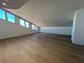 Appartamento in Vendita a Palmanova, 170 m²