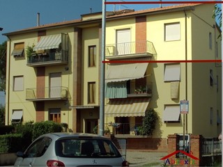 Appartamento in Vendita a Arezzo, 135'000€, 140 m²