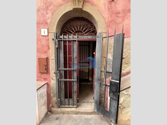 Casa Indipendente in Vendita a Santa Teresa di Riva, 97'000&euro;, 180 m²