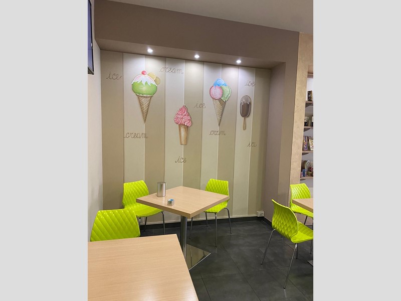 Attività commerciale in Vendita a Pontedera, 95'000€, 140 m²