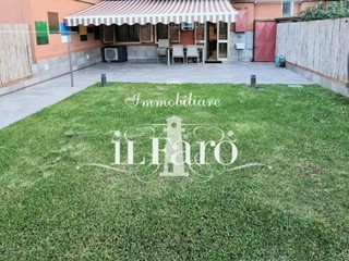 Quadrilocale in Vendita a Campi Bisenzio, 340'000€, 81 m², con Box