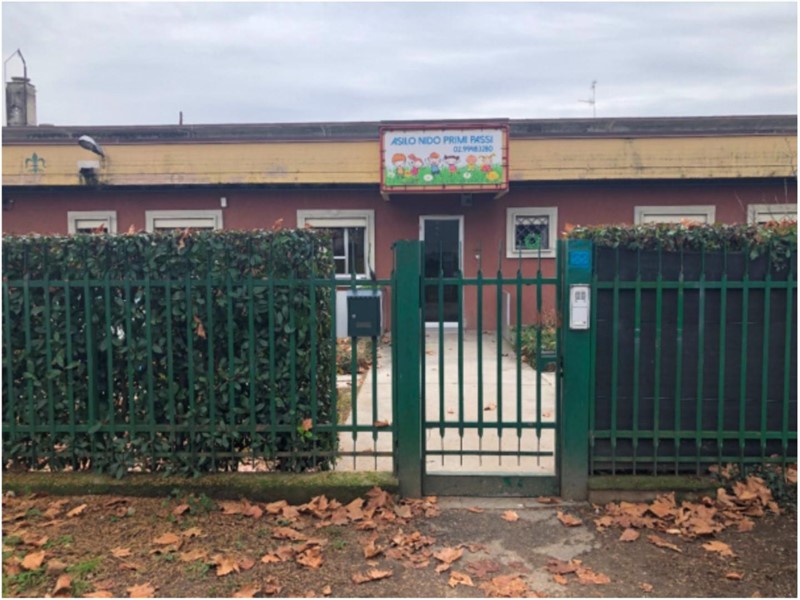 Immobile commerciale in Vendita a Senago, 114'750€, 270 m²