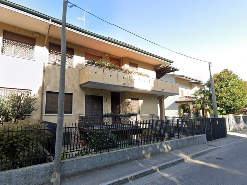 Appartamento in Vendita a Paderno Dugnano, 184'500€, 117 m², con Box