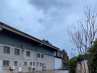 Capannone in Vendita a Magenta, 238'878€, 1372 m²