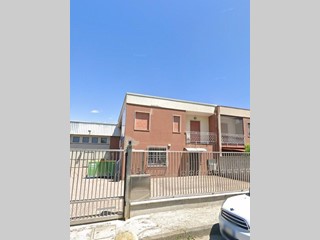 Trilocale in Vendita a Pieve Emanuele, 20'250€, 119 m²