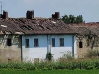 Casa Semi Indipendente in Vendita a Cozzo, 19'985€, 242 m²