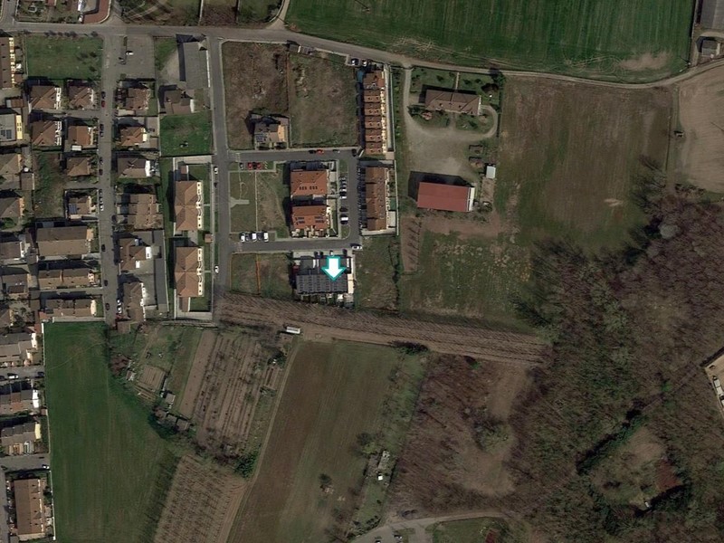 Quadrilocale in Vendita a Corteolona e Genzone, 61'031€, 141 m², con Box