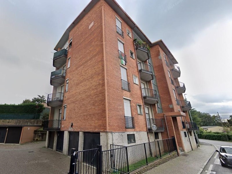 Quadrilocale in Vendita a Lesmo, 90'000€, 93 m²