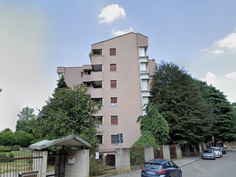 Quadrilocale in Vendita a Monza, 293'409€, 151 m², con Box
