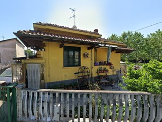 Villa in Vendita a Mortara, 36'975€, 182 m²