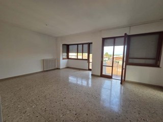 Appartamento in Vendita a Ponsacco, 125'000€, 120 m²