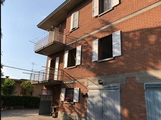 Casa Indipendente in Vendita a Scandiano, 620'000€, 400 m², con Box