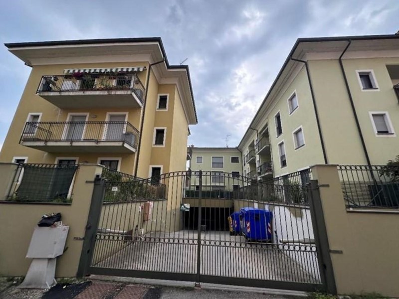 Box in Vendita a Pavia, 12'207€, 24 m²