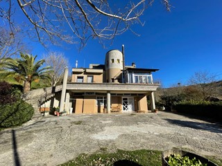 Attività commerciale in Vendita a Ariano Irpino, 40'000&euro;, 125 m²