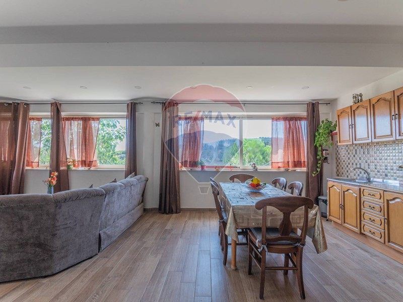 Villa in Vendita a San Cono, 195'000€, 150 m²