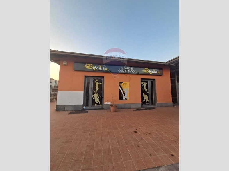 Negozio in Vendita a Catania, 105'000&euro;, 114 m²
