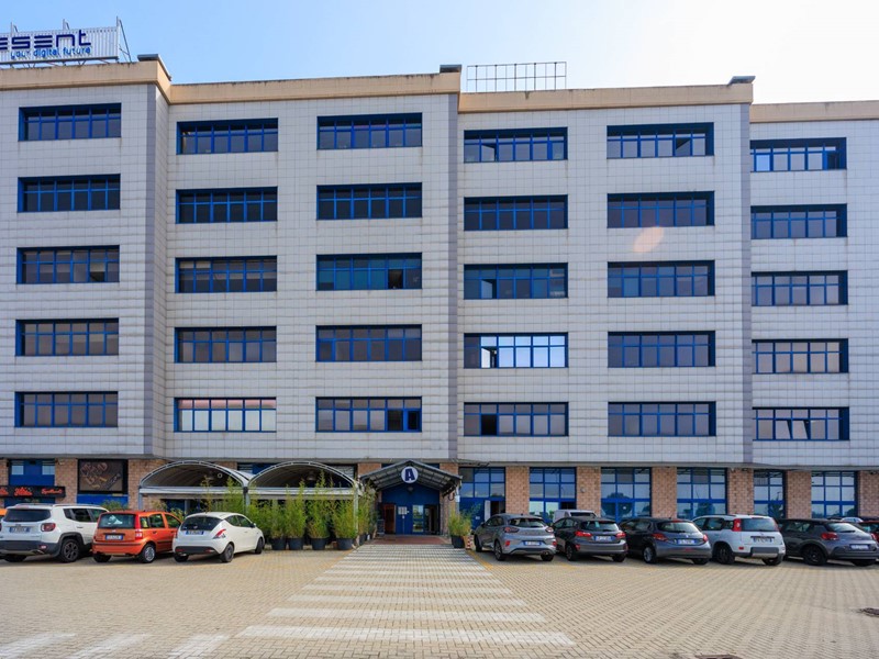 Ufficio in Vendita a Torino, 169'000€, 268 m²