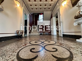 Villa in Vendita a Treviso, 1'350'000€, 320 m²