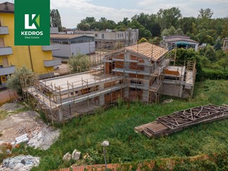 Villa in Vendita a Bodio Lomnago, 390'000€, 190 m²