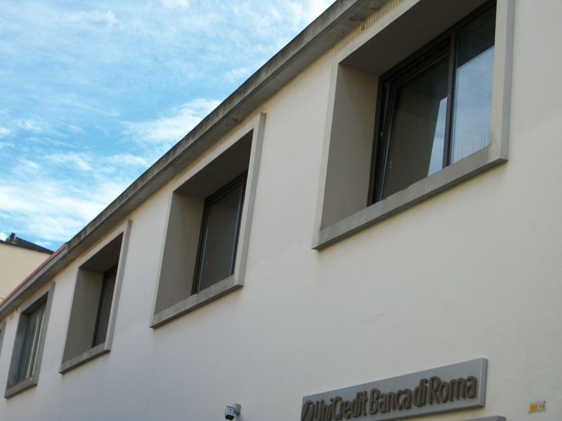 Immobile commerciale in Vendita a Carbonia, 190'000€, 265 m²