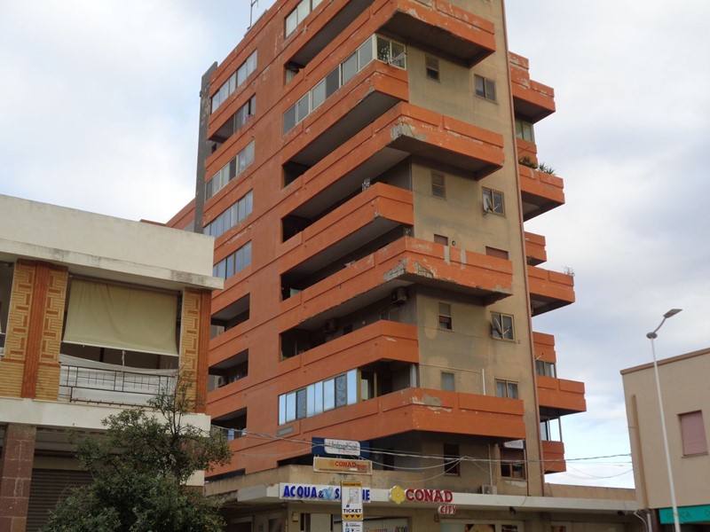 Appartamento in Vendita a Carbonia, 105'000€, 145 m²