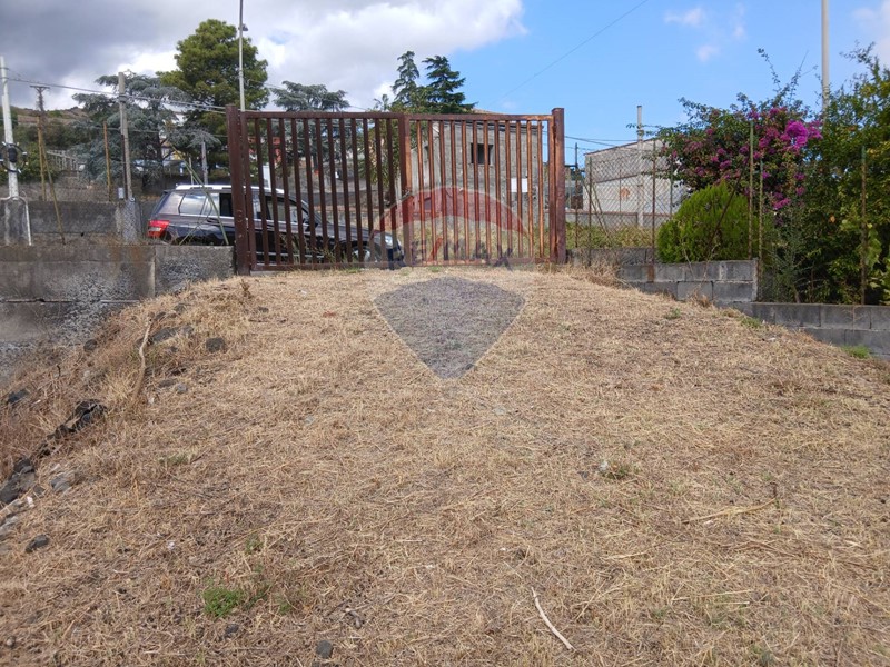 Terreno edificabile in Vendita a Mascali, 39'000€, 1800 m²