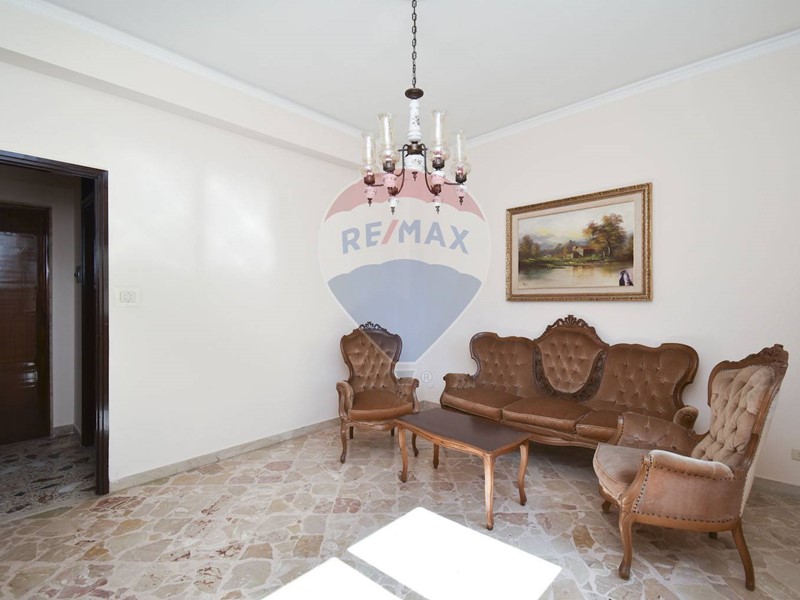 Appartamento in Vendita a Giarre, 96'000€, 111 m²