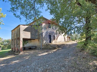 Casa Indipendente in Vendita a Laterina Pergine Valdarno, 160'000&euro;, 254 m²