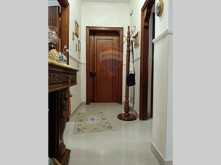 Quadrilocale in Vendita a Messina, 75'000€, 82 m²