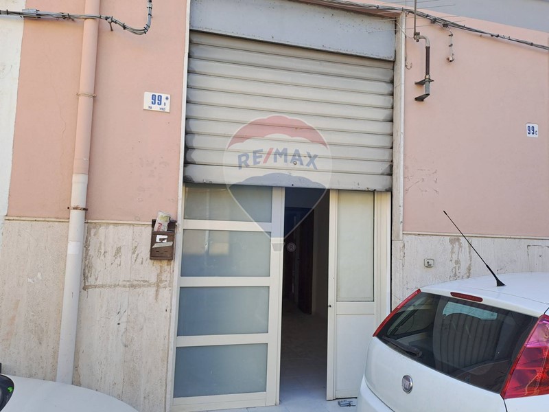 Immobile commerciale in Vendita a Catania, 35'000&euro;, 25 m²