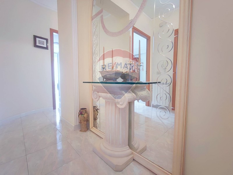 Quadrilocale in Vendita a Fiumefreddo di Sicilia, 125'000€, 111 m²