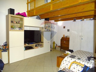 Trilocale in Vendita a Catania, 45'000&euro;, 45 m²