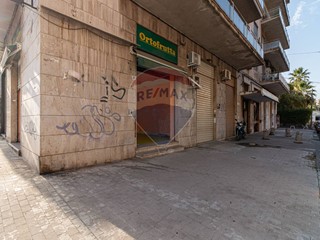 Negozio in Vendita a Catania, 98'000&euro;, 84 m²