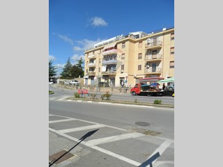 Appartamento in Vendita a Caltanissetta, 69'000€, 107 m²