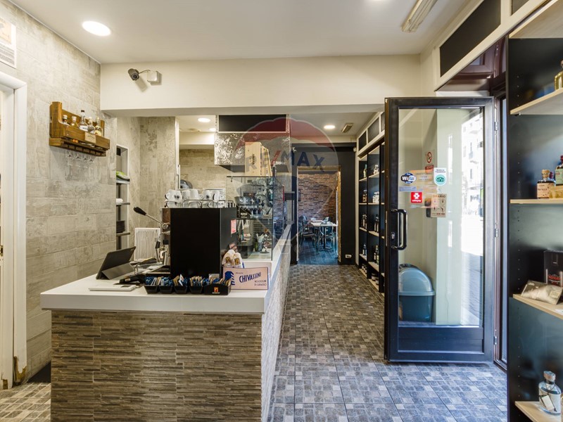 Attività commerciale in Vendita a Chivasso, 37'000€, 80 m²