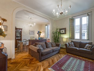 Appartamento in Vendita a Torino, 560'000€, 172 m²