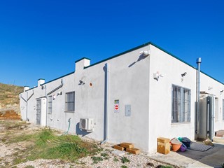 Casa Indipendente in Vendita a Torricella Sicura, 170'000€, 180 m²